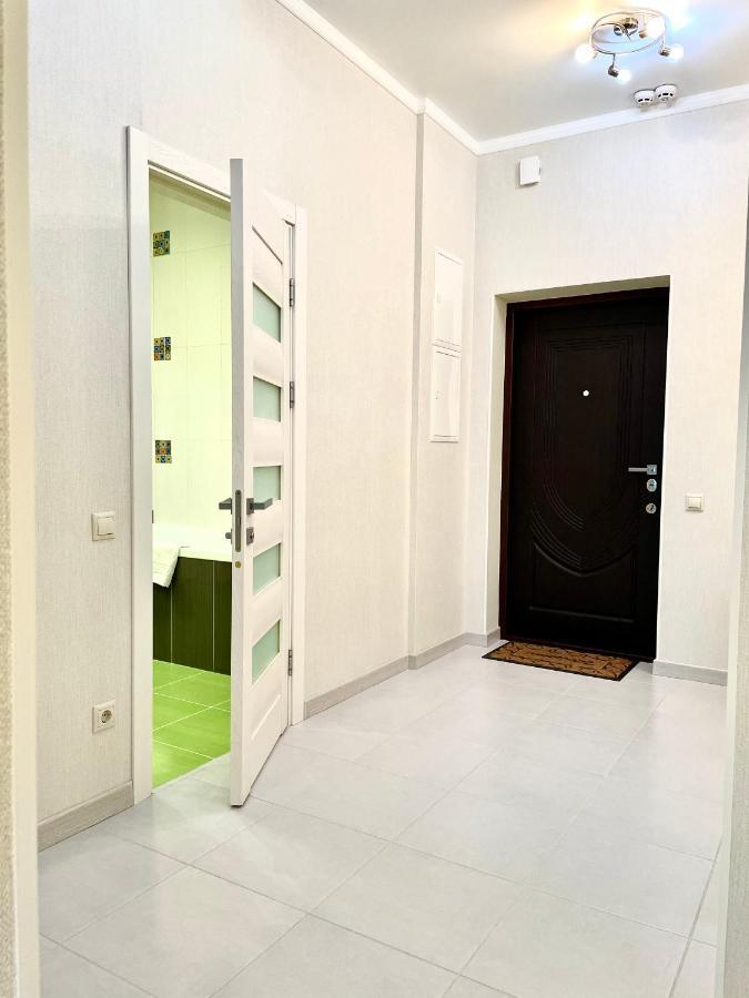 Navit Luxury Apartments With Breakfast Near The Railway Station, The City Center And The Park Kyjev Exteriér fotografie