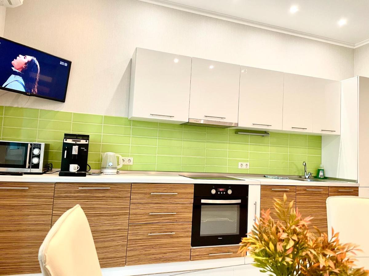 Navit Luxury Apartments With Breakfast Near The Railway Station, The City Center And The Park Kyjev Exteriér fotografie